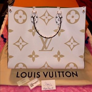 💰SOLD💰Louis Vuitton Onthego in Kaki